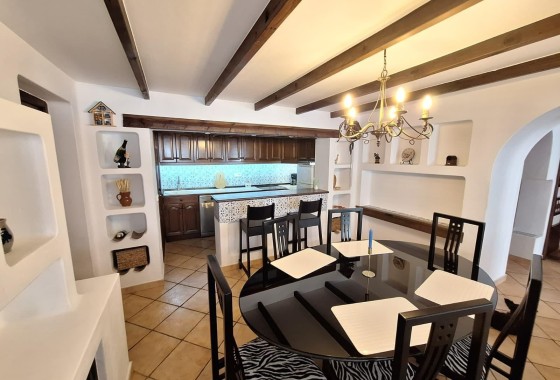 Venta - Apartamento / Piso -
Torrevieja