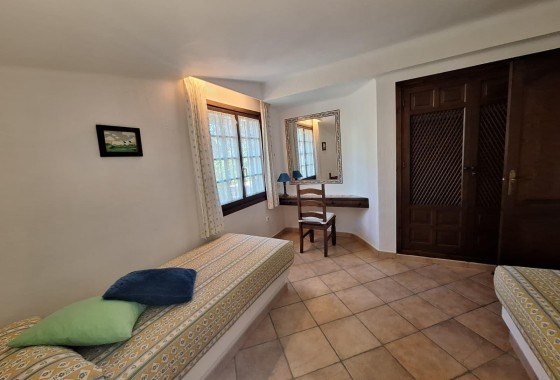 Venta - Apartamento / Piso -
Torrevieja