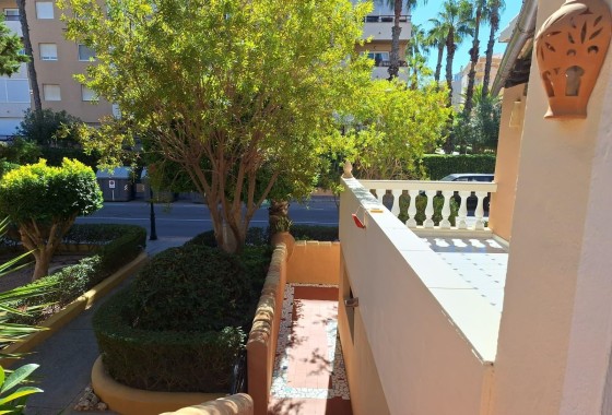 Venta - Apartamento / Piso -
Torrevieja