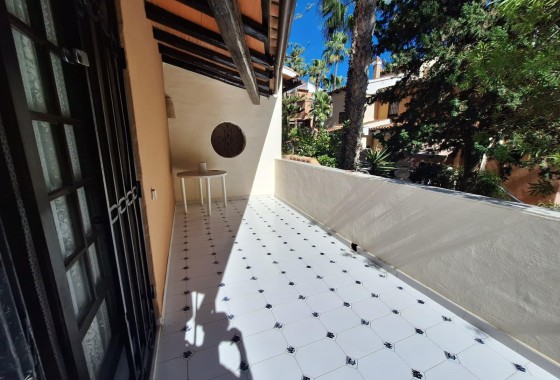 Venta - Apartamento / Piso -
Torrevieja