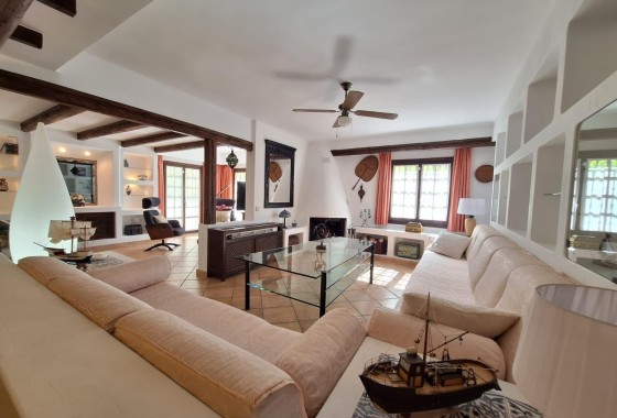 Venta - Apartamento / Piso -
Torrevieja