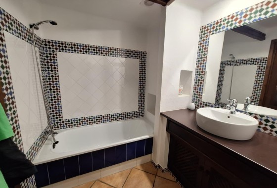 Venta - Apartamento / Piso -
Torrevieja