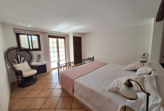Venta - Apartamento / Piso -
Torrevieja
