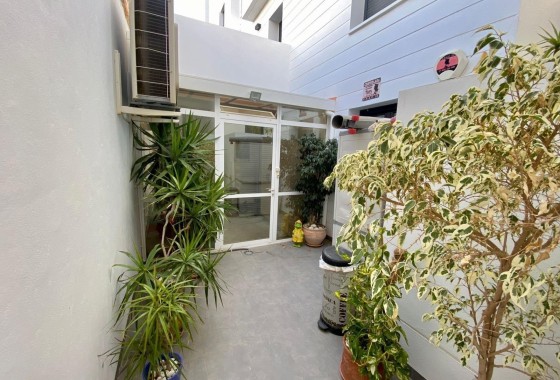 Venta - Apartamento / Piso -
Orihuela Costa - Las Ramblas Golf