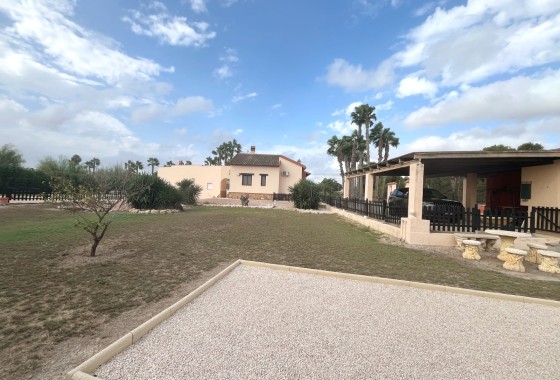 Wiederverkauf - Freistehende Villa -
Daya Vieja