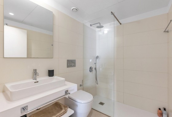 Sprzedaż - Apartament / Mieszkanie -
Torrevieja