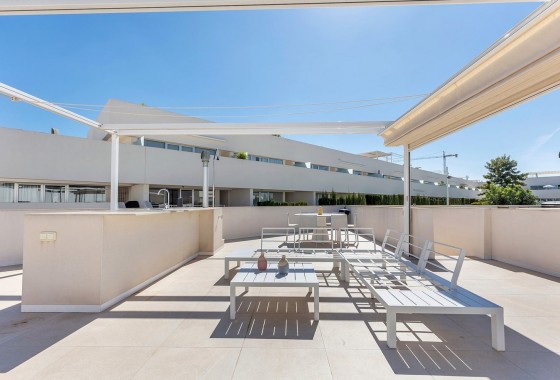 Sprzedaż - Apartament / Mieszkanie -
Torrevieja