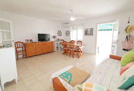 Wiederverkauf - Reihenhaus -
Torrevieja - Playa de los Naufragos