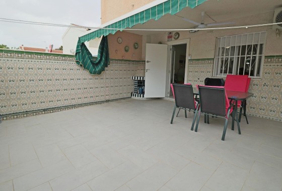Wiederverkauf - Reihenhaus -
Torrevieja - Playa de los Naufragos
