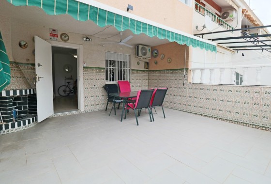 Wiederverkauf - Reihenhaus -
Torrevieja - Playa de los Naufragos