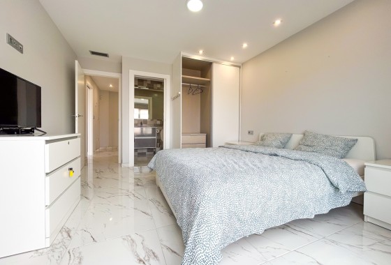 Venta - Chalet Independiente -
Villamartín