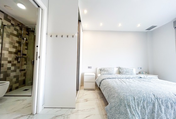 Venta - Chalet Independiente -
Villamartín