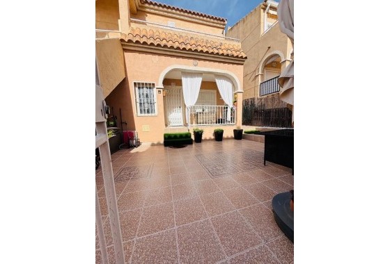 Revente - Appartement -
Orihuela Costa
