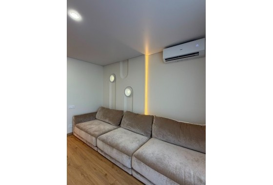Wiederverkauf - Wohnung / Apartment -
Torrevieja - Mar Azul