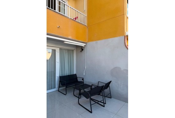 Wiederverkauf - Wohnung / Apartment -
Torrevieja - Mar Azul