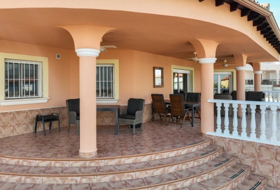Venta - Chalet Independiente -
Campos Del Rio