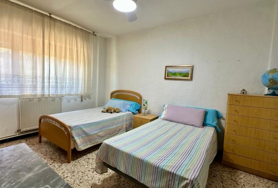Venta - Chalet Independiente -
Yecla