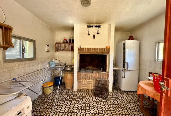Venta - Chalet Independiente -
Yecla
