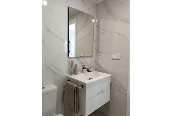 Sprzedaż - Apartament / Mieszkanie -
Orihuela