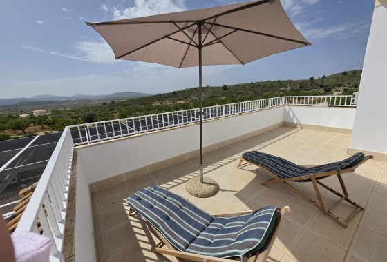 Venta - Chalet Independiente -
Pinoso