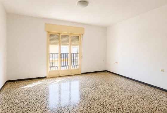 Revente - Maison de ville -
Pinoso