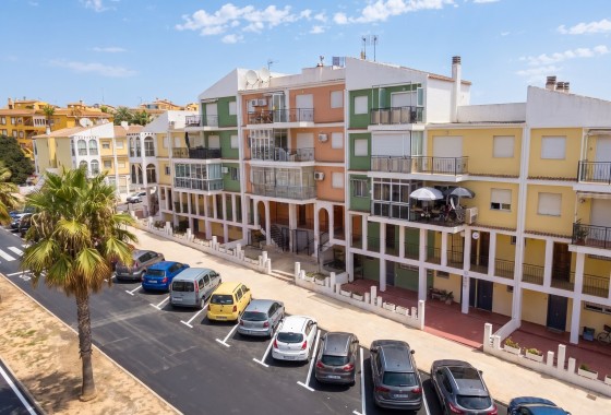 Sprzedaż - Apartament / Mieszkanie -
Torrevieja