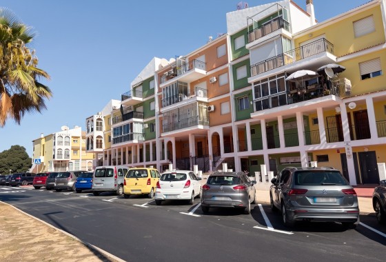Sprzedaż - Apartament / Mieszkanie -
Torrevieja