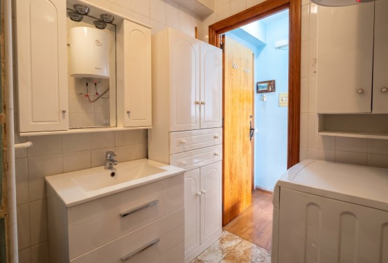 Sprzedaż - Apartament / Mieszkanie -
Torrevieja