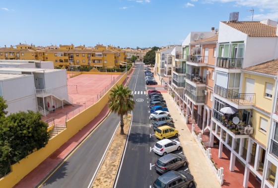 Sprzedaż - Apartament / Mieszkanie -
Torrevieja