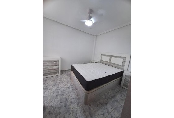 Resale - Apartment / Flat -
Torrevieja - Nueva Torrevieja