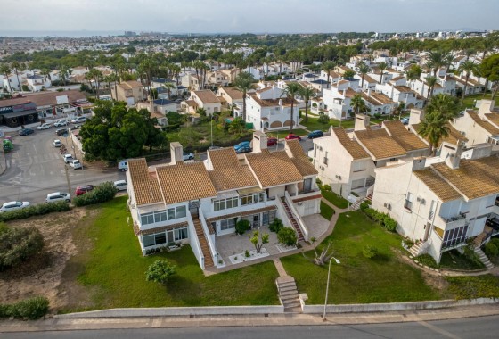 Sprzedaż - Apartament / Mieszkanie -
Orihuela Costa - Villamartín