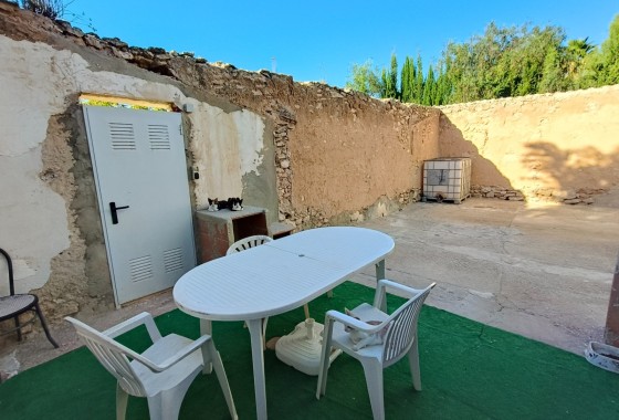 Sprzedaż - Finca / Dom wiejski -
La Romana - Alcaña