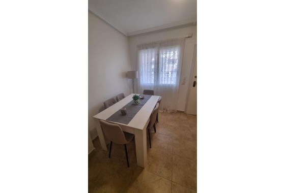 Wiederverkauf - Wohnung / Apartment -
Torrevieja - Torreblanca