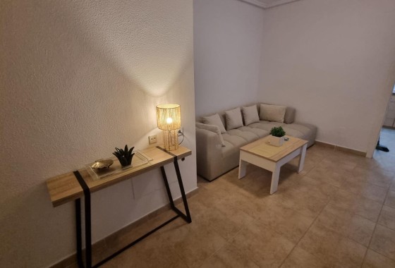 Wiederverkauf - Wohnung / Apartment -
Torrevieja - Torreblanca