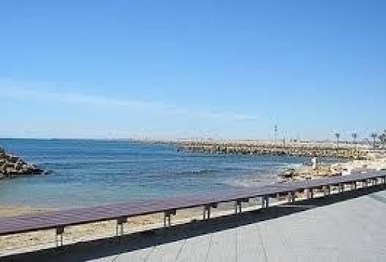 Wiederverkauf - Wohnung / Apartment -
Torrevieja - Playa del Cura