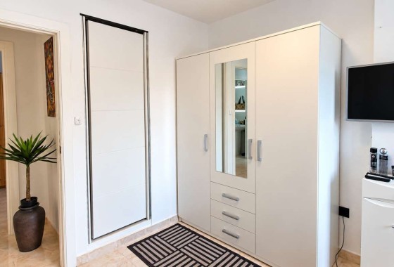 Venta - Apartamento / Piso -
Orihuela Costa - La Florida