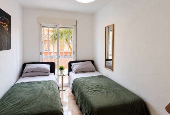 Venta - Apartamento / Piso -
Orihuela Costa - La Florida