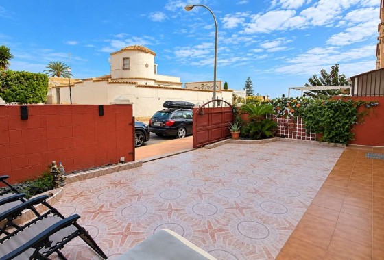 Venta - Apartamento / Piso -
Orihuela Costa - La Florida