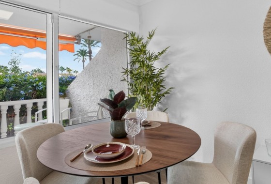 Sprzedaż - Apartament / Mieszkanie -
Orihuela Costa - Villamartín