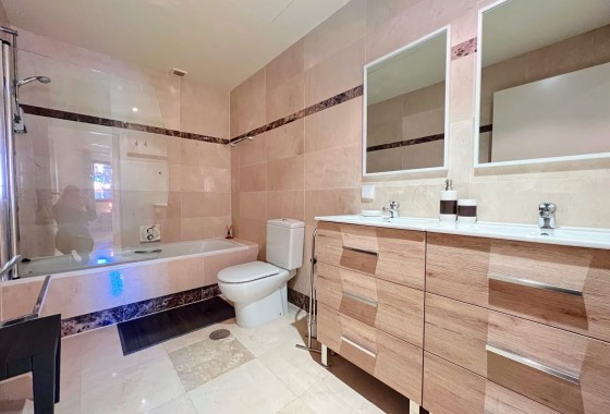 Venta - Apartamento / Piso -
Los Alcázares - Los Alcazares