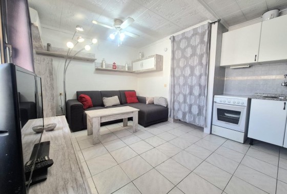 Herverkoop - Appartement / Flat -
Torrevieja - Torretas