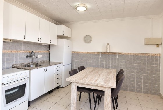 Herverkoop - Appartement / Flat -
Torrevieja - Torretas