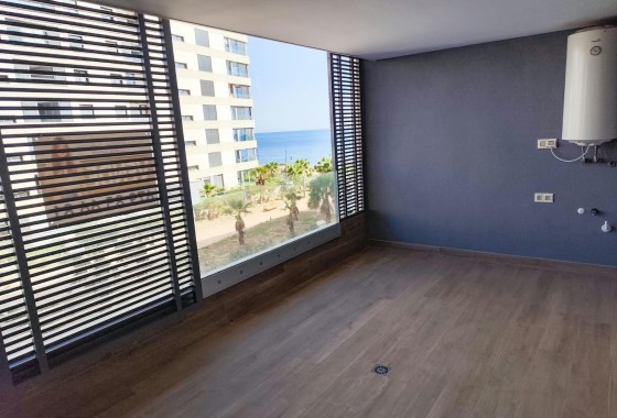 Herverkoop - Appartement / Flat -
Orihuela Costa - Punta Prima