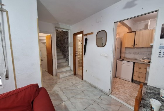 Herverkoop - Halfvrijstaande villa -
Torrevieja