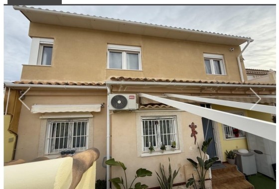 Venta - Adosado -
Orihuela Costa - La Florida
