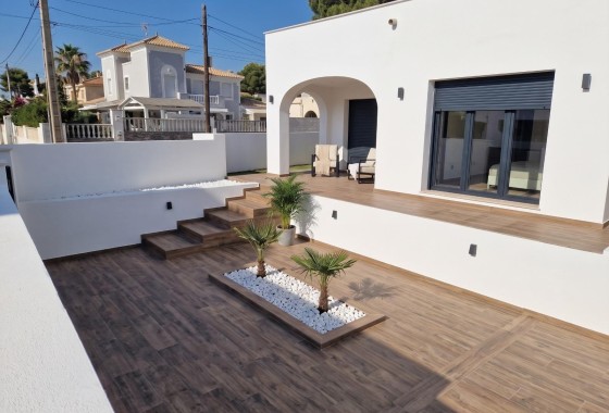 Venta - Chalet Independiente -
Torrevieja - Los Balcones
