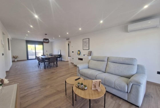 Venta - Chalet Independiente -
Torrevieja - Los Balcones