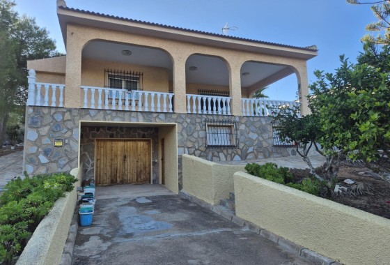 Sprzedaż - Willa wolnostojąca -
Torrevieja - Los Balcones