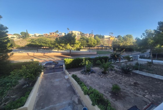 Sprzedaż - Willa wolnostojąca -
Torrevieja - Los Balcones