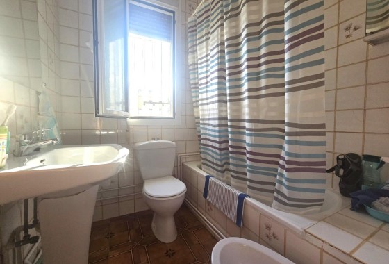Herverkoop - Appartement / Flat -
Torrevieja